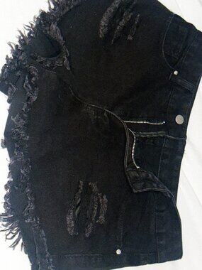 Women’s Black Denim Shorts Size L Distressed Ripped Frayed Cutoff Raw Hem